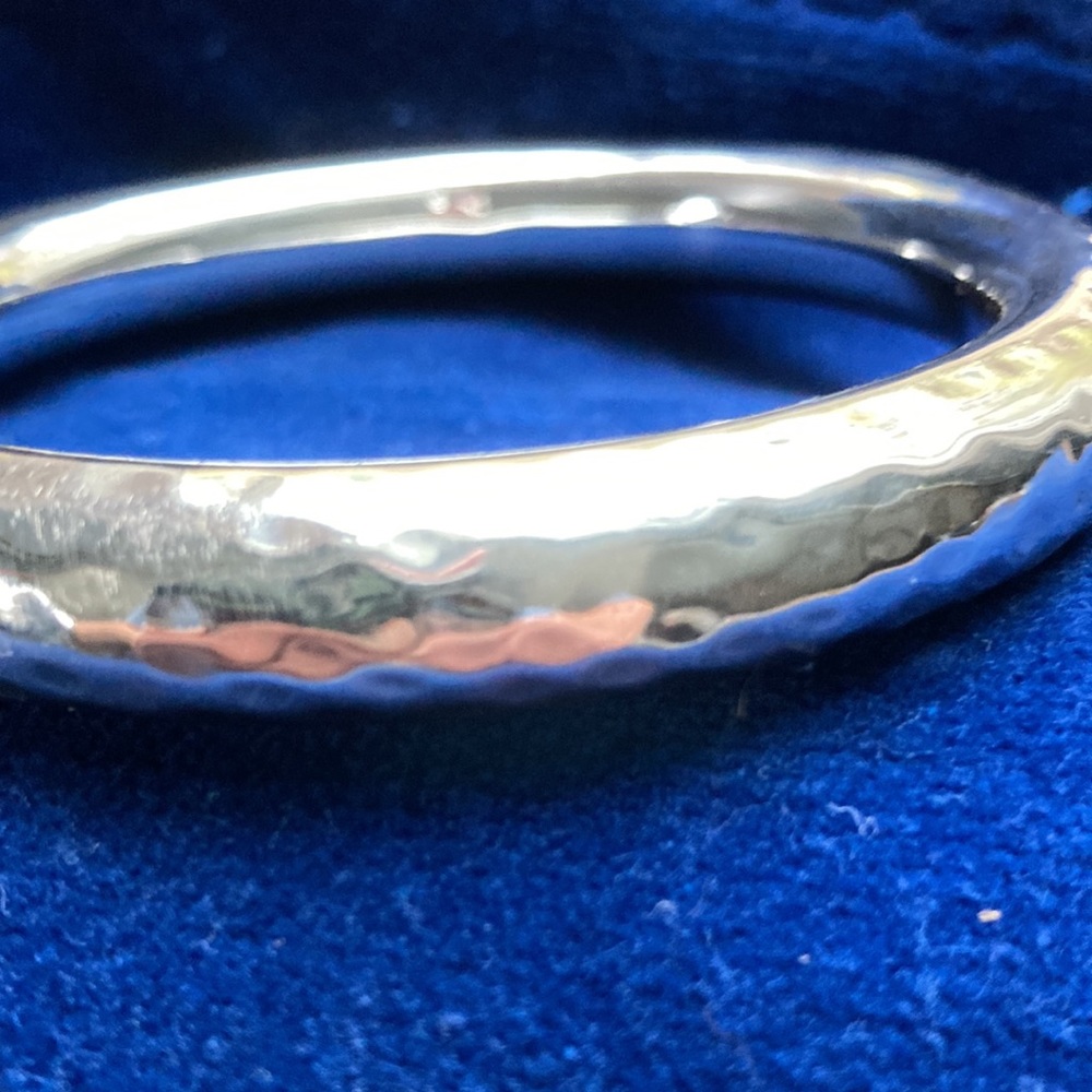 Silpada Sterling hammered round bracelet